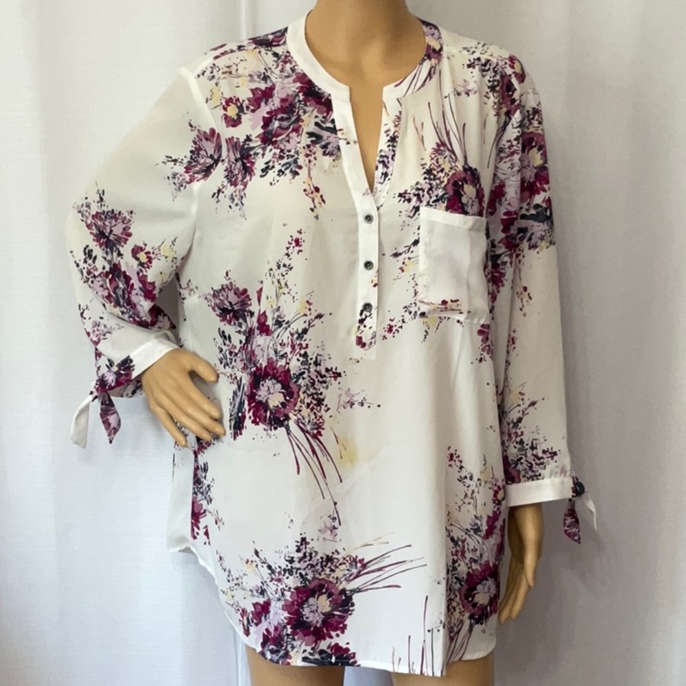 Maurice’s Floral Women's Top Size 2